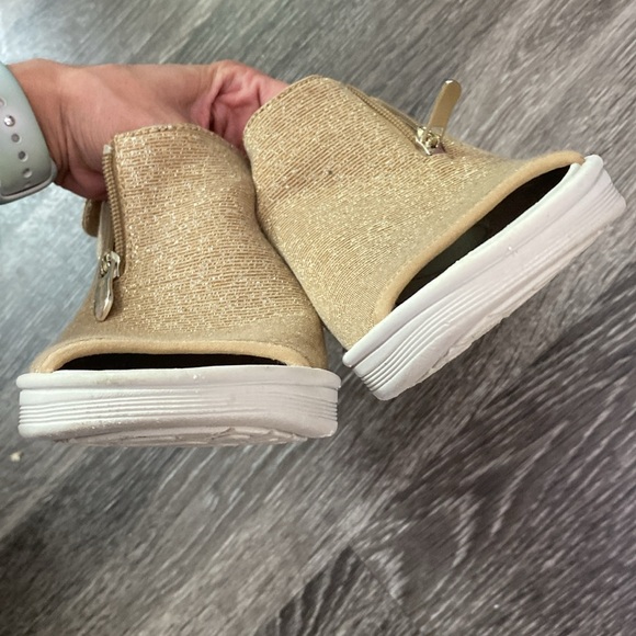 Bzees Delicious Gold-22 Glittery canvas open toe Velcro ankle strap Zees sandals - Picture 8 of 17